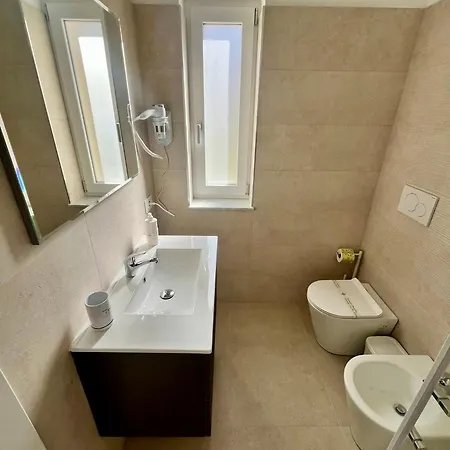 Gasthuis Perla Della Riviera 3*